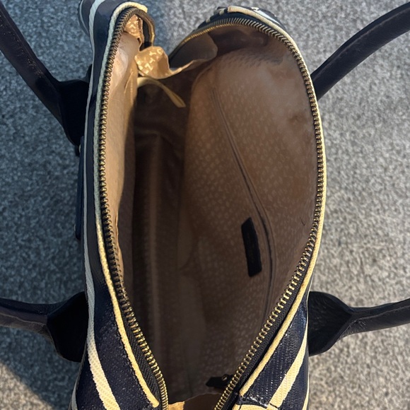 Kate Spade navy blue and Cream Striped Women’s purse - Picture 15 of 16